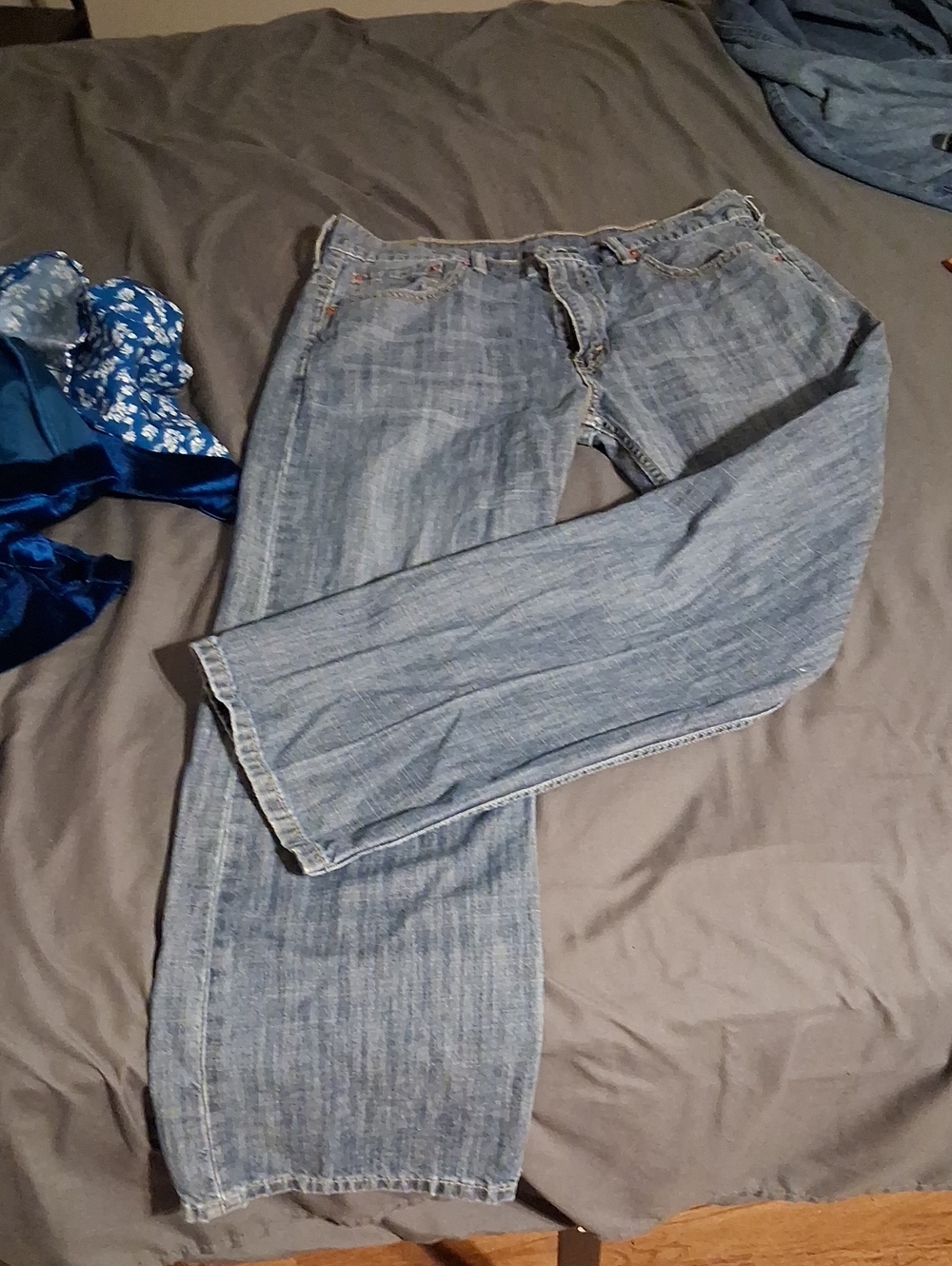 Y2k Levi 569s